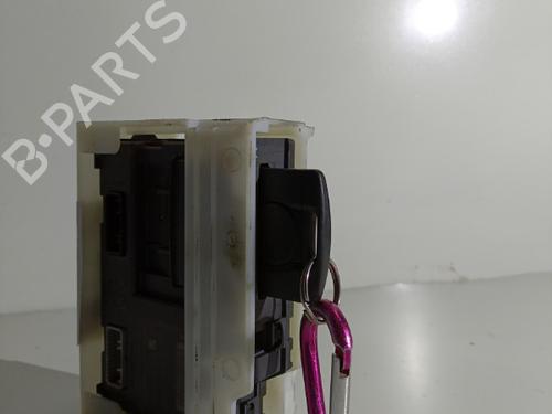 Used Card reader Card reader RENAULT CLIO IV (BH_) 0.9 TCe 90 (BHNF, BHMA, BHMH, BHJK, BHJR) (90 hp) 21710094 21710094