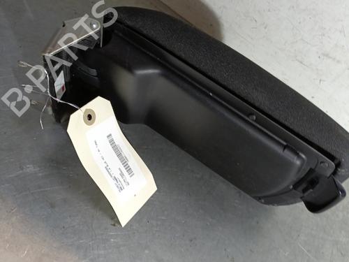 Armlene PEUGEOT 308 II (LB_, LP_, LW_, LH_, L3_) 1.6 BlueHDi 120 (120 hp) 29304865