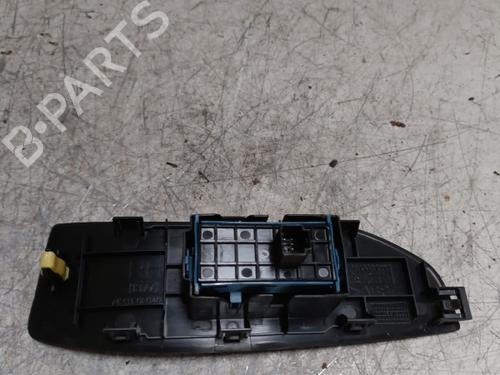 Used Right front window switch Right front window switch TOYOTA VERSO (_R2_) 1.6 D4-D (WAR20_) (112 hp) 21704571 21704571