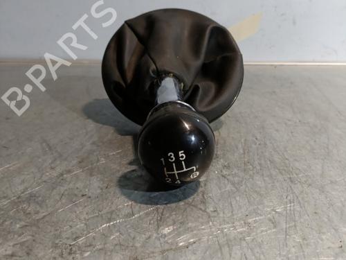 Used Gear lever FIAT 500 C (312_) 1.2 (312CXA1A, 312AXA1A) (69 hp) 21713348