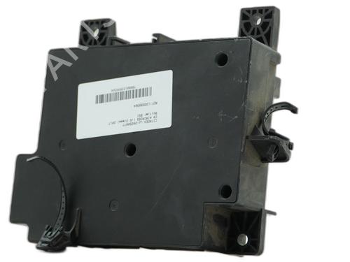 Used Fuse box Fuse box 39641043 39641043