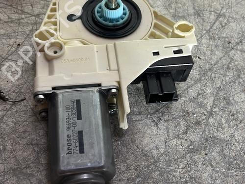Used Front right window mechanism AUDI A4 B8 Avant (8K5) 2.0 TDI (143 hp) 22233537