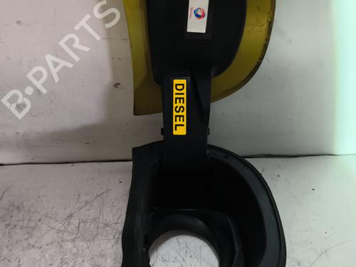 fuel-flap-citroen-c4-cactus-2014-25336091 main image