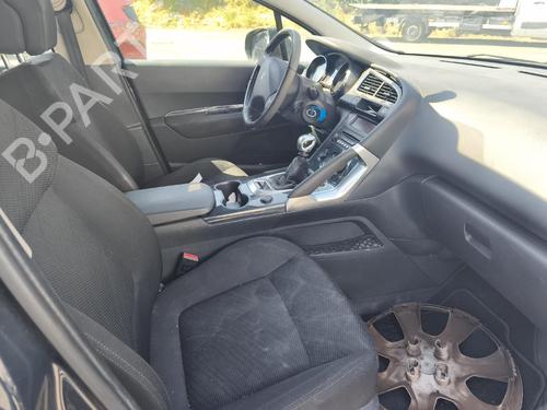 Used Parts PEUGEOT 3008 I MPV (0U_) 1.6 HDi 4911309