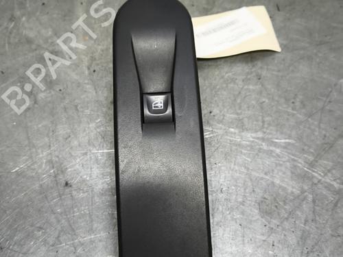 Used Right front window switch RENAULT CAPTUR I (J5_, H5_) 1.2 TCe 120 (118 hp) 33122889