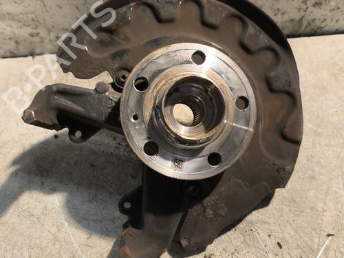 Fusée avant gauche AUDI A1 Sportback (8XA, 8XF) 1.2 TFSI (86 hp) 32996033