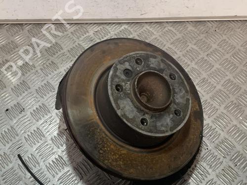 Used Left front steering knuckle BMW 1 (E81) 116 d (116 hp) 21722680