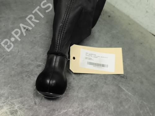 Used Shift knob AUDI A1 (8X1, 8XK) 1.6 TDI (90 hp) 32995651
