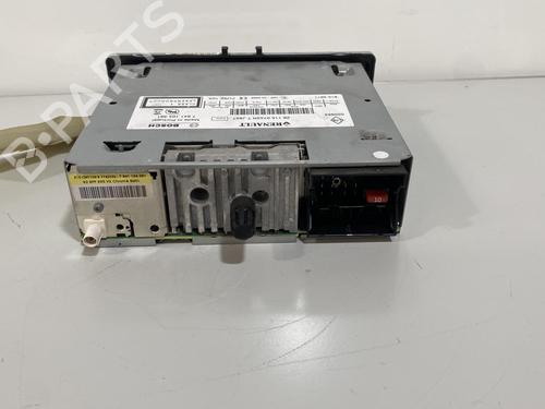 Bilradio RENAULT MEGANE III Grandtour (KZ0/1) 1.5 dCi (KZ09, KZ0D, KZ1G, KZ29, KZ14, KZ1W, KZ10, KZ1F,... (110 hp) 21718563