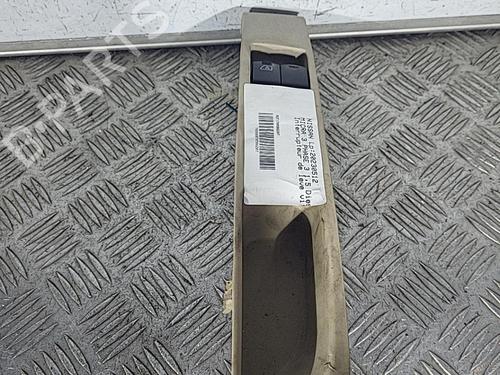 Used Left front window switch NISSAN MICRA III (K12) 1.5 dCi (86 hp) 21710969