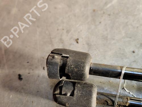 tailgate-lift-support-kia-sportage-iii-sl-2009-2010-2011-2012-2013-2014-2015-2016-2017-32241781 main image