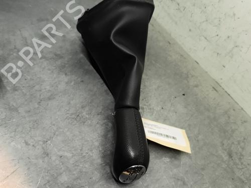 Used Shift knob DACIA SANDERO II TCe 90 (B8M1, B8MA, B8AC) (90 hp) 32994857
