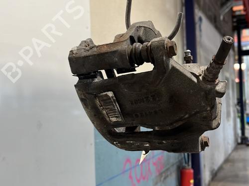 Used Right front brake caliper Right front brake caliper CITROËN C3 III (SX) 1.2 PureTech 82 (83 hp) 28302323 28302323