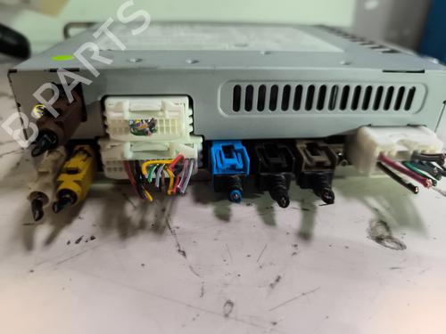 Used Radio Radio RENAULT MEGANE IV Hatchback (B9A/M/N_) 1.2 TCe 130 (B9MR) (130 hp) 23845867 23845867