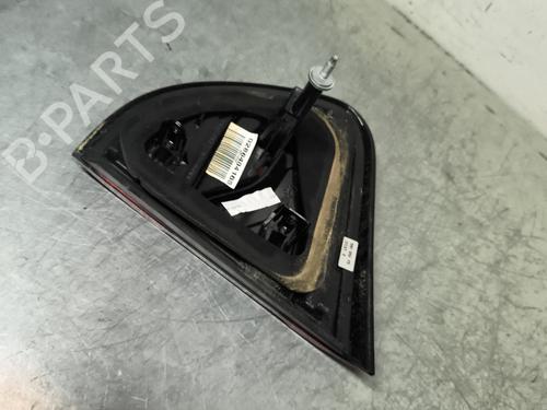 left-tailgate-light-renault-captur-i-j5_-h5_-2013-31257906 main image