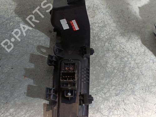 right-front-window-switch-kia-carens-iv-2013-23823996 main image