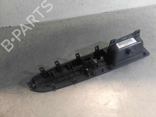 Right front window switch KIA SOUL I (AM) 1.6 CRDi 128 | BP29330948I26 