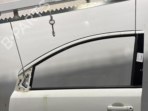 Used Left front door NISSAN NOTE (E11, NE11) 1.5 dCi (90 hp) 21712866