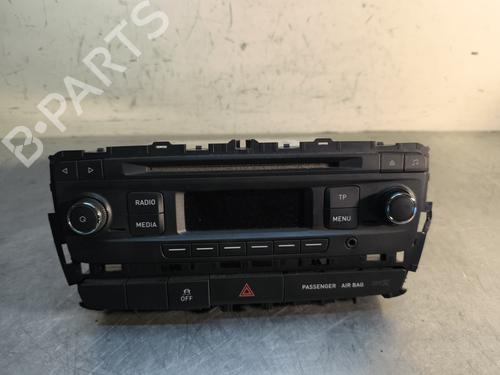 Used Radio SEAT IBIZA IV (6J5, 6P1) 1.6 TDI (90 hp) 30154531