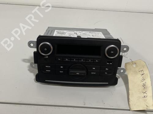 Used Radio Radio DACIA DUSTER (HM_) 1.5 dCi 115 (HMAD) (116 hp) 21710497 21710497