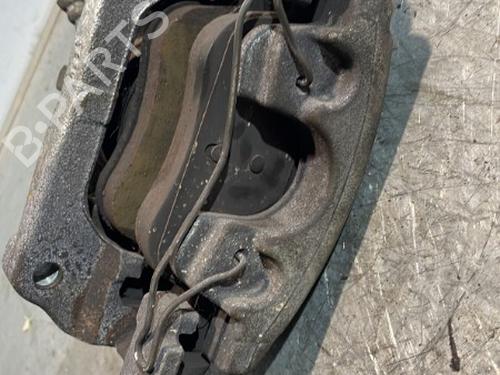 Used Right front brake caliper Right front brake caliper RENAULT CAPTUR I (J5_, H5_) 1.3 TCe 150 (J5NK, J5JS) (150 hp) 21700026 21700026