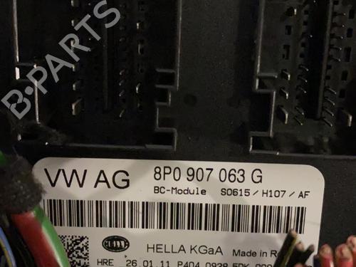 Used Fuse box Fuse box AUDI A3 Sportback (8PA) 2.0 TDI quattro (170 hp) 21720438 21720438