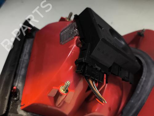 left-taillight-audi-80-b4-saloon-8c2-1991-1992-1993-1994-1995-25274287 main image