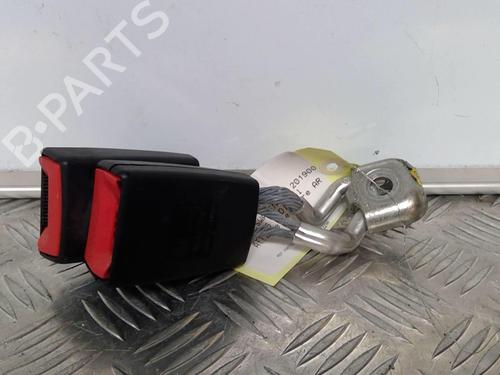 Used Seat buckle VW GOLF VI (5K1) 2.0 TDI (110 hp) 21724070