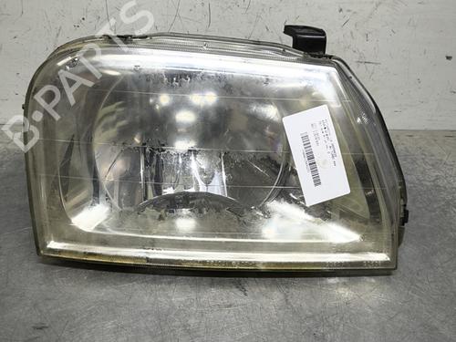Faro derecho MITSUBISHI L200 (K7_T, K6_T, K5_T) 2.5 TD 4WD (K74T) (115 hp) 30552768