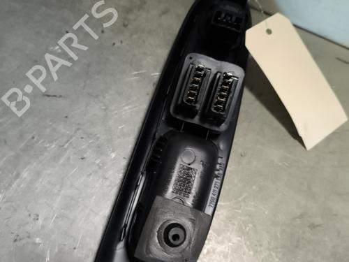 Used Left front window switch Left front window switch RENAULT CLIO II (BB_, CB_) 1.9 dTi (B/CB0U) (80 hp) 28443982 28443982