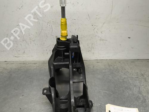 Gear lever RENAULT CLIO V (B7_) 1.0 TCe 90 (B7MT) | BP38229723M90 - Image 3