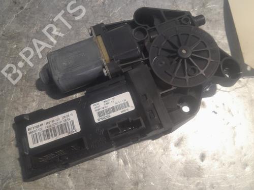 Used Left front window motor RENAULT MEGANE III Hatchback (BZ0/1_, B3_) 1.5 dCi (86 hp) 21717960