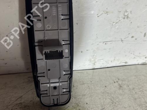 Used Left front window switch Left front window switch RENAULT MEGANE III Grandtour (KZ0/1) 1.9 dCi (KZ0J, KZ0N, KZ1S) (131 hp) 21838185 21838185
