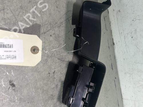 Used Right rear window switch PEUGEOT 4007 (VU_, VV_) 2.2 HDi (156 hp) 27328014