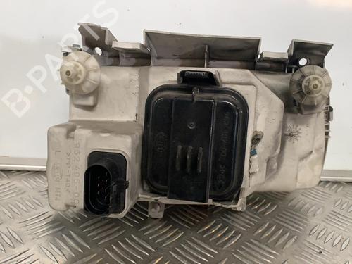 Used Left headlight VW POLO III (6N1) 60 1.4 (60 hp) 21702324