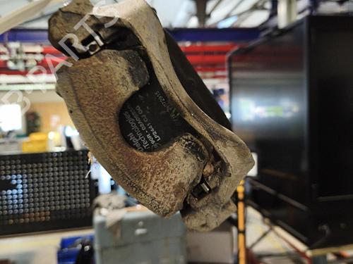 Used Left front brake caliper Left front brake caliper 39639361 39639361