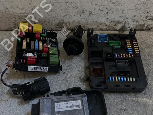 electronic-module-peugeot-208-i-ca_-cc_-2012-2013-2014-2015-2016-2017-2018-2019-2020-2021-32241793 main image