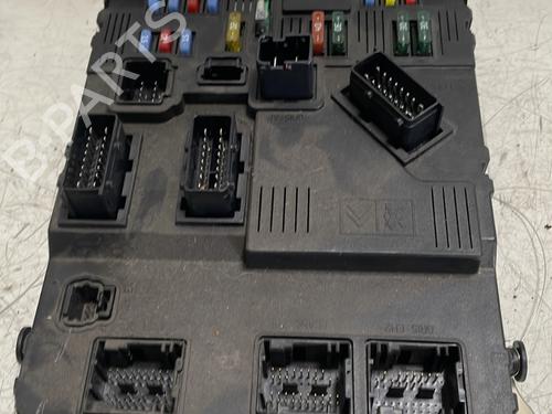 Fuse box PEUGEOT 1007 (KM_) 1.6 16V | BP26173397E1 - Image 3