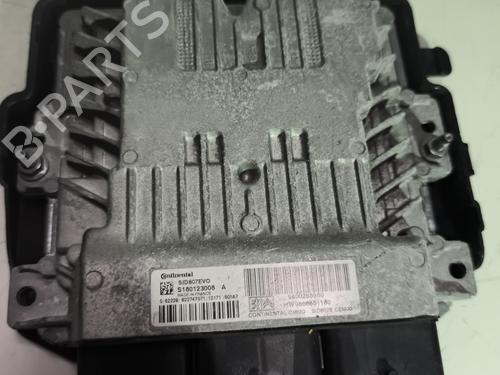 electronic-module-peugeot-208-i-ca_-cc_-2012-2013-2014-2015-2016-2017-2018-2019-2020-2021-23823164 main image