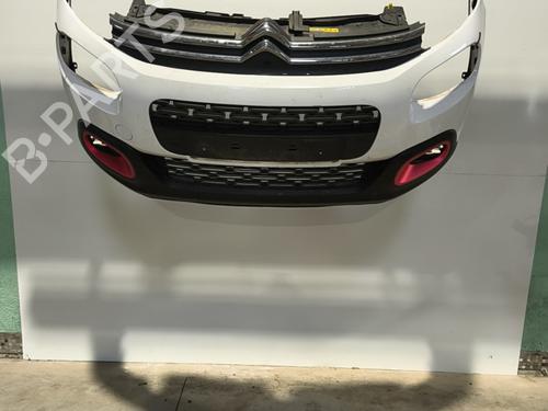 Used Front bumper CITROËN C3 III (SX) 1.2 THP 110 (SXHNPS, SXHNZT, SXHNZ6) (110 hp) 31041602