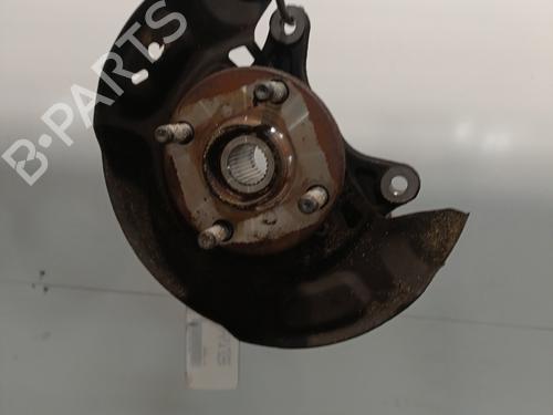 Used Left front steering knuckle TOYOTA YARIS (_P13_) 1.5 (NSP131_) (112 hp) 28302517
