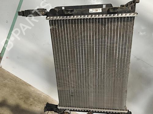 Used Water radiator Water radiator 37251016 37251016