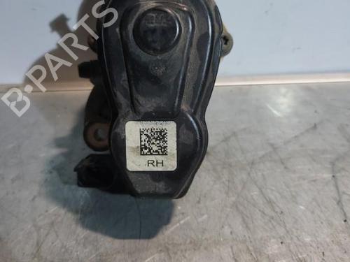 Used Right rear brake caliper Right rear brake caliper RENAULT KADJAR (HA_, HL_) 1.5 BLUE dCi 115 (HLA6) (116 hp) 21700215 21700215