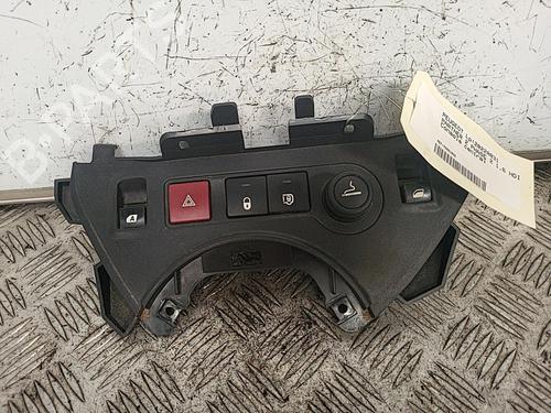 Used Middle console PEUGEOT PARTNER Box Body/MPV 1.6 HDi (90 hp) 22033725