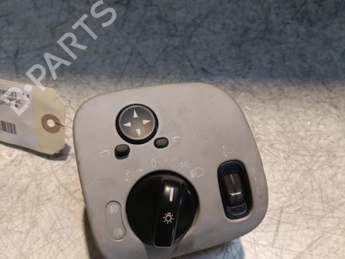 Used Headlight switch Headlight switch MERCEDES-BENZ C-CLASS (W203) C 180 Kompressor (203.046) (143 hp) 21704762 21704762