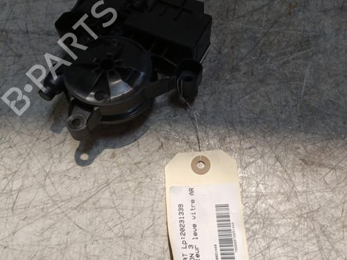 Used Right rear window motor Right rear window motor SEAT LEON (5F1) 2.0 TDI (150 hp) 21722353 21722353