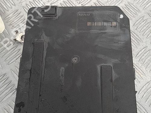 Used Fuse box Fuse box RENAULT SCÉNIC II (JM0/1_) 1.9 dCi (JM14) (131 hp) 21698440 21698440