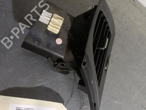Used Air vent RENAULT MEGANE III Grandtour (KZ0/1) 1.5 dCi (KZ09, KZ0D, KZ1G, KZ29, KZ14, KZ1W, KZ10, KZ1F,... (110 hp) 29081424