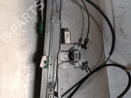 Lève-vitre avant droit RENAULT CLIO III (BR0/1, CR0/1) 1.6 16V (BR09, BR0T, CR09, CR0T) (88 hp) 27382642