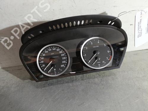 Used Instrument cluster BMW 5 (E60) 545 i (333 hp) 29330523